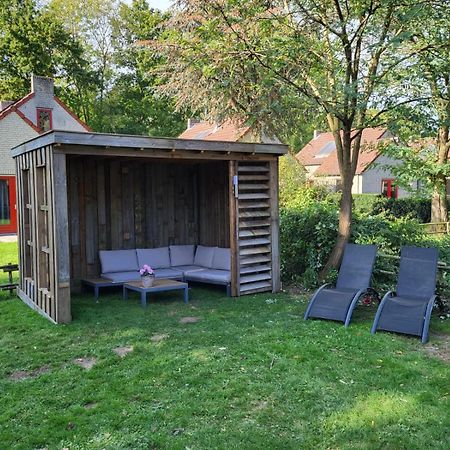 7 Person House With Garden, Firepit, Swimming Lake, Hammock, Child Friendly, In- And Outside Playground, Slide, And Great Coffee Евейк Екстер'єр фото