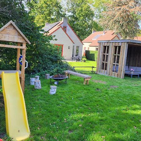 7 Person House With Garden, Firepit, Swimming Lake, Hammock, Child Friendly, In- And Outside Playground, Slide, And Great Coffee Евейк Екстер'єр фото